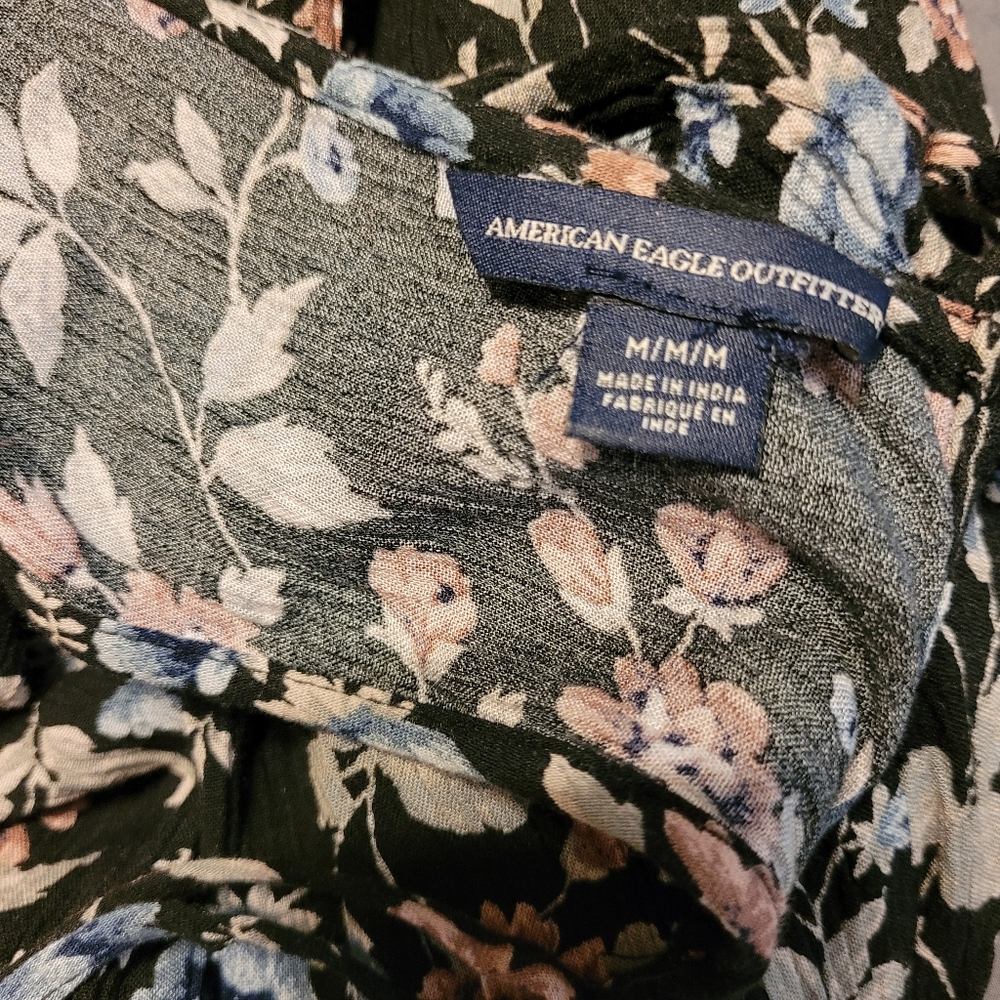 SOLD! American Eagle Jumpsuit Size Medium Boho Floral - Picture 3 of 4